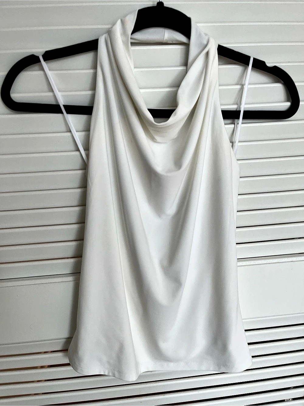 Aritzia Wifred Cowl Neck Tank in White Size M Like New